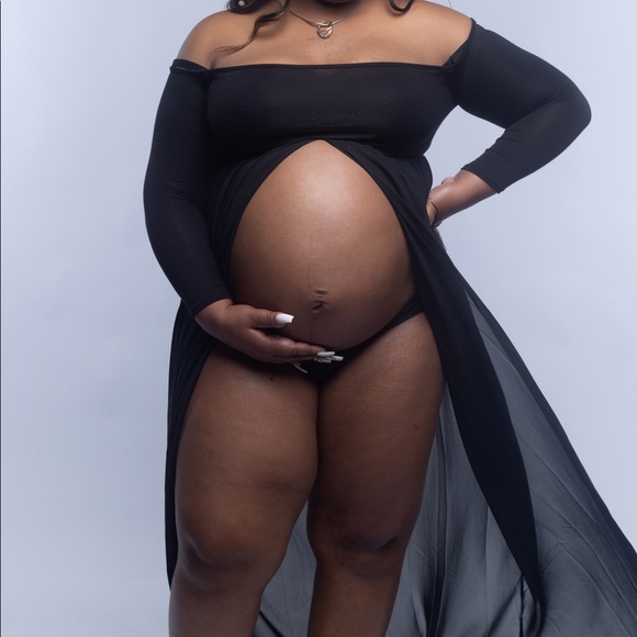 Maternity Gown - Picture 2 of 3